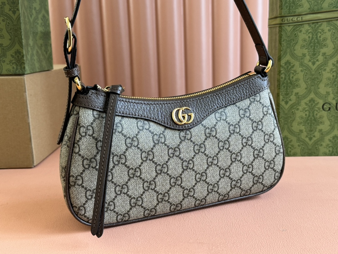 Gucci Hobo Bags